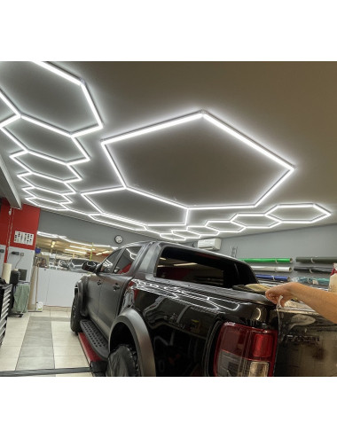 Eclairage LED Hexagonal 21 barres LED - L325 cm - pour garage ou autre espace professionnel